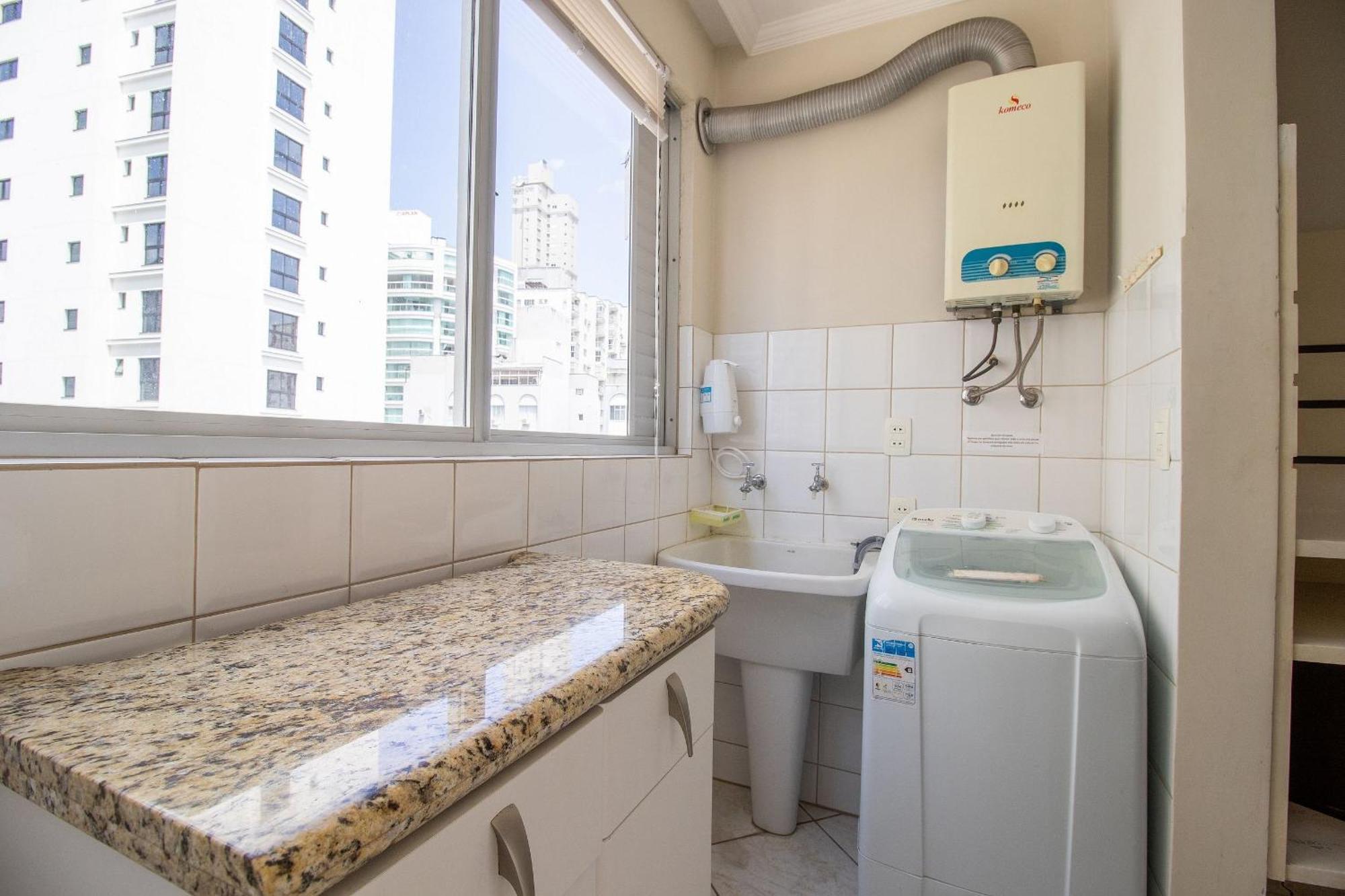 Apartamento Crm71 - 3 Dorm, Centro, Próximo Ao Shopping Atlântico, Tv Smart, Garagem, Wi-fi