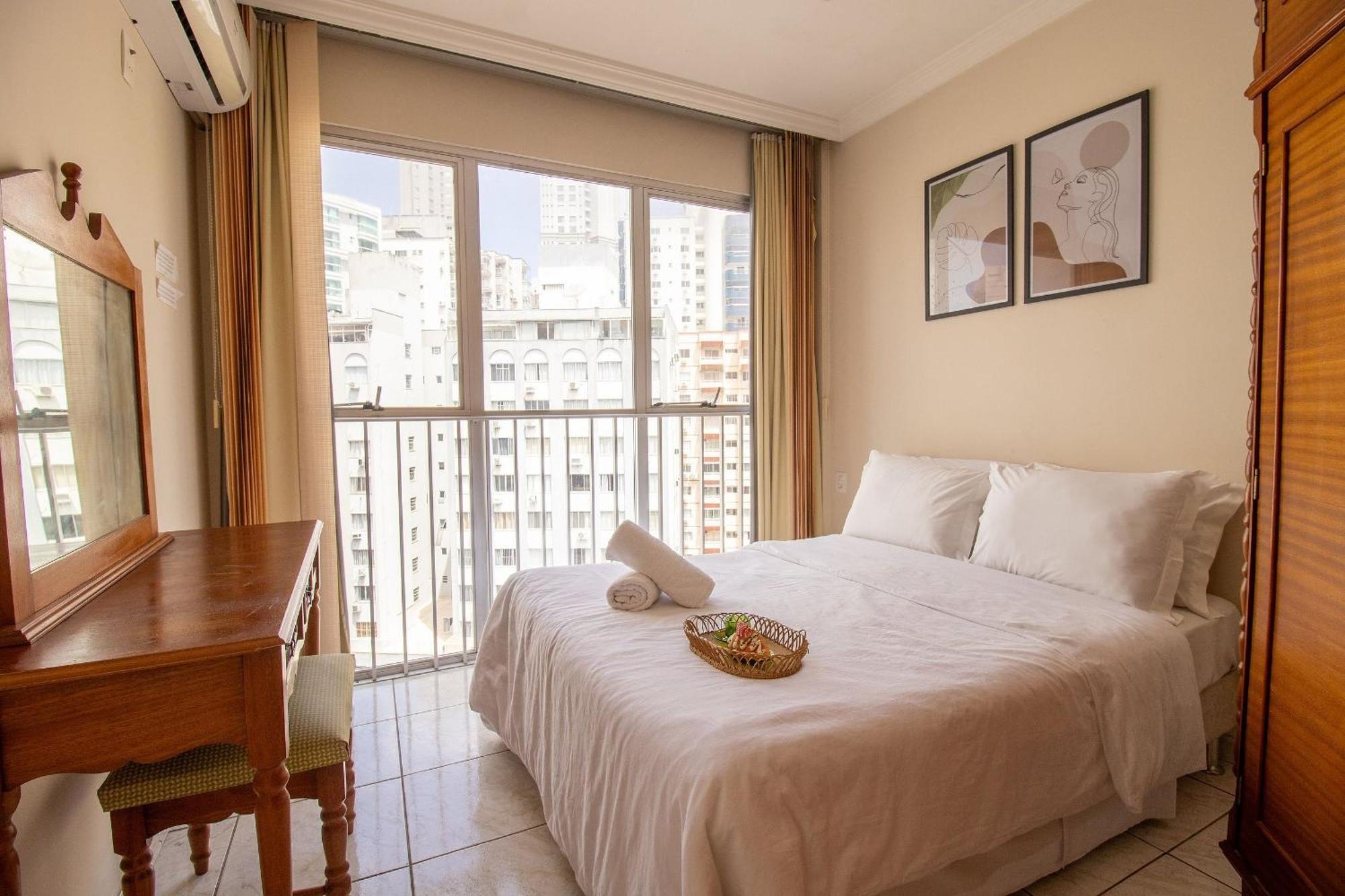Apartment Crm71 - 3 Dorm, Centro, Tv Smart, Garagem, Wi-fi *